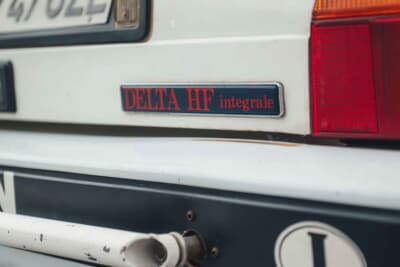 27万250ユーロ(邦貨換算約4760万円)で落札されたランチア「デルタHF インテグラーレ 8V マルティーニ ランチア ワークス サファリ Gr.A」(C)Courtesy of Broad Arrow