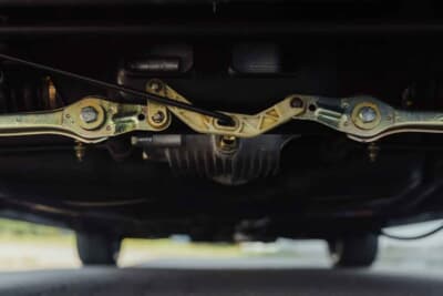 20万1250ユーロ(邦貨換算約3530万円)で落札されたランチア「デルタHF インテグラーレ エボルツィオーネ I マルティーニ5」(C)Courtesy of Broad Arrow