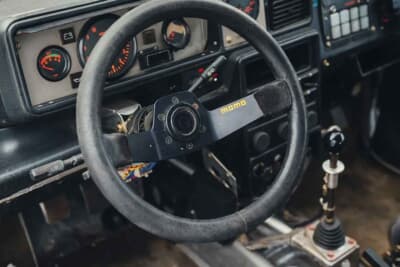 27万250ユーロ(邦貨換算約4760万円)で落札されたランチア「デルタHF インテグラーレ 8V マルティーニ ランチア ワークス サファリ Gr.A」(C)Courtesy of Broad Arrow