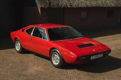 5万7500ユーロ（邦貨換算約1030万円）で落札されたフェラーリ「208GT4」（C）Bonhams