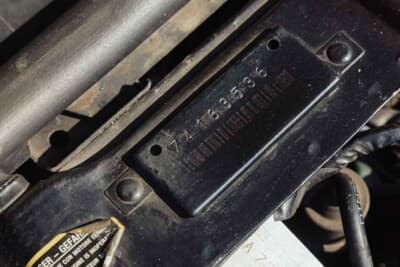 20万1250ユーロ(邦貨換算約3530万円)で落札されたランチア「デルタHF インテグラーレ エボルツィオーネ I マルティーニ5」(C)Courtesy of Broad Arrow