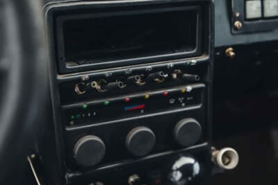 27万250ユーロ(邦貨換算約4760万円)で落札されたランチア「デルタHF インテグラーレ 8V マルティーニ ランチア ワークス サファリ Gr.A」(C)Courtesy of Broad Arrow