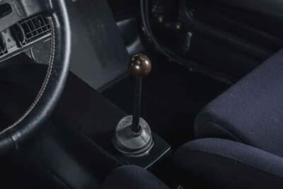 32万ユーロ〜38万ユーロ（邦貨換算約5620万円〜約6670万円）で現在も販売中のフィアット「131アバルト ラリー」（C）Courtesy of Broad Arrow