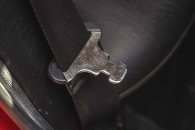 5万7500ユーロ（邦貨換算約1030万円）で落札されたフェラーリ「208GT4」（C）Bonhams