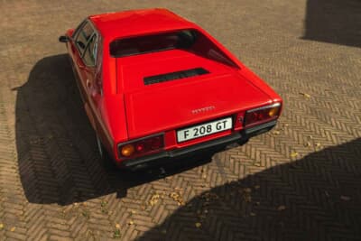 5万7500ユーロ（邦貨換算約1030万円）で落札されたフェラーリ「208GT4」（C）Bonhams