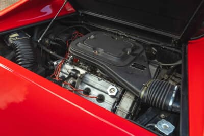 5万7500ユーロ（邦貨換算約1030万円）で落札されたフェラーリ「208GT4」（C）Bonhams