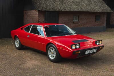 5万7500ユーロ（邦貨換算約1030万円）で落札されたフェラーリ「208GT4」（C）Bonhams