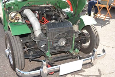 オースチン ヒーレー スプライトMk.I：クルマを手に入れた時点では、バンパーレスのスチールホイールという姿だったそうだ