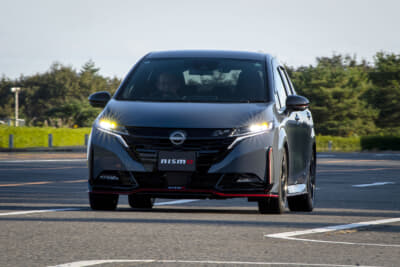 オーラNISMO：NISOMOスポーツリセッティングTYPE-2はDレンジ、Bレンジともに各走行モードの特性を変更