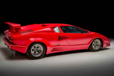 57万8750ドル(邦貨換算約8947万円)で落札されたランボルギーニ「カウンタック25thアニバーサリー」(C)Courtesy of RM Sotheby's