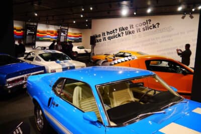 6代目マスタング発表時の館内