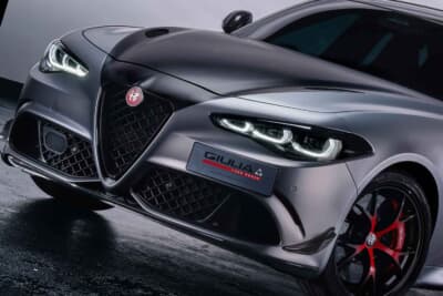 アルファロメオ ジュリア クアドリフォリオ ルナ・ロッサ：バンパー両端に装備されたサイドアベンデージは、気流を利用してフロントアクスルの負荷を軽減する