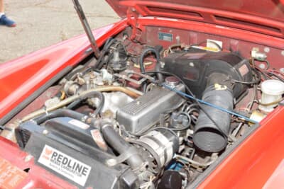 MG ミジェット：トライアンフ スピットファイアの1.5Lエンジンが搭載されている