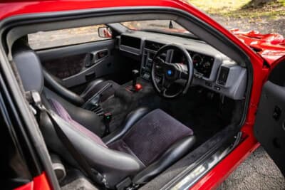 38万2500ポンド(邦貨換算約7726万円)で落札したフォード「RS200S」(C)iconicauctioneers