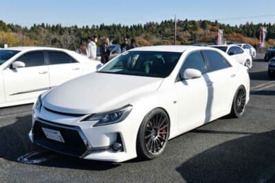 トヨタ2代目マークX：2代目（130系）のなかでスポーツ性能とルックスに特化したのが、この250G Sパッケージ G'sだ