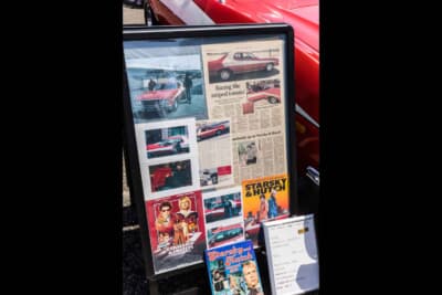 フォード グラントリノ：当時の新聞記事は、このクルマを購入した際に前オーナーから一緒に譲り受けた