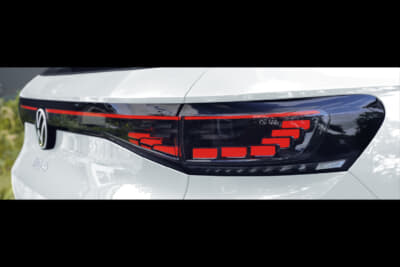 フォルクスワーゲンID.4:ダイナミックターンインジケーター付きLEDテールランプがリアエンドを引き締める