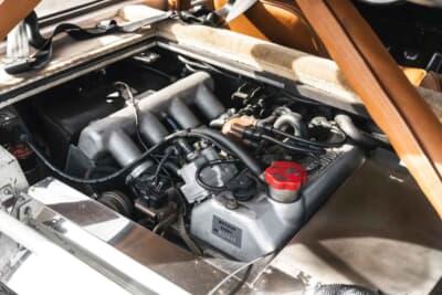 8万8875英ポンド（邦貨換算約1850万円）で現在も販売中のルノー「5ターボ2」（C）iconicauctioneers