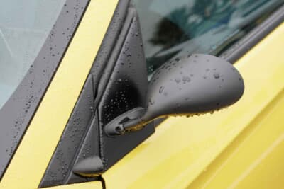 ホンダ S660 Neo Classic：クラシカルさを増す要素としてビタローニのミラーを装着。台座はなんとオーナーである成さん自身で成形した