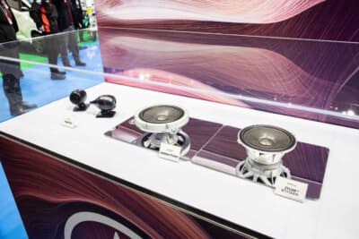 YAMAHA×AUTOBACS SEVEN CAR SPEAKER SYSTEM:セパレート2ウェイスピーカーでフロントステージを構築