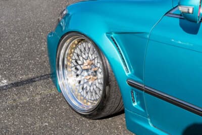 トヨタ12代目クラウン：ホイールは、カタログを見て直感で選んだというワーク・グランシーカーCCX。サイズは前後19インチで、フロントが10J、リアが11Jとなる