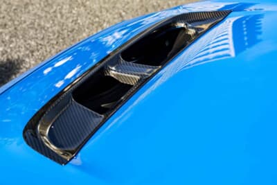 ホンダ シビック タイプR:ボンネットベントはスプーン製