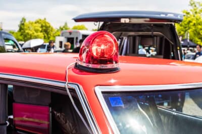 フォード グラントリノ：日本でオーダーした赤色灯はイベント展示用