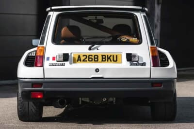 8万8875英ポンド（邦貨換算約1850万円）で現在も販売中のルノー「5ターボ2」（C）iconicauctioneers