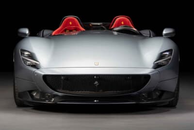 253万6250ドル(邦貨換算約3億9210万円)で落札されたフェラーリ「モンツァSP2」(C)Courtesy of RM Sotheby's