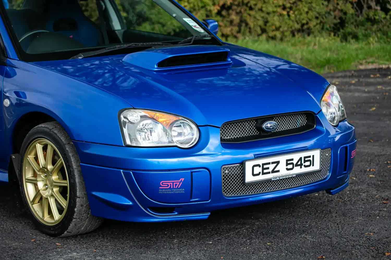 英国仕様スバル「インプレッサ WRX STI」がオークションに登場！低走行