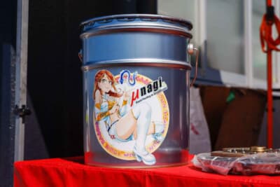 セラメタではオリジナルのオイル「μnagi」も発売。ミッション用とエンジン用があり、東北660のエントラントにも浸透してきた