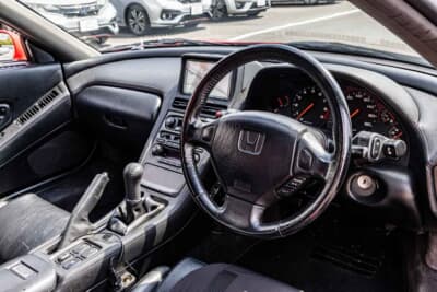 ホンダNSX：インテリアは基本的に純正が残されている