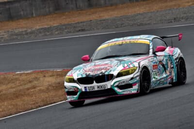 TOYO TIRES PROXES Driving Pleasure：じつはゴリゴリのタイムアタックマシンである初音ミクBMWもフリーランに参戦。これもなんとアルツの一台