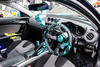 ステアリングなどはMisaさんの好みに合わせて変更されている