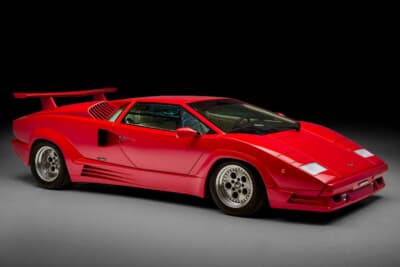 57万8750ドル(邦貨換算約8947万円)で落札されたランボルギーニ「カウンタック25thアニバーサリー」(C)Courtesy of RM Sotheby's