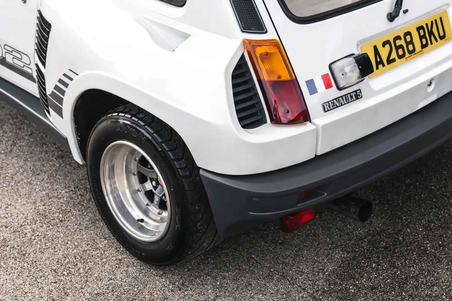 Mid-Engine Monster Based on a Humble Hatch: Renault 5 Turbo 2 Valued at $120,000!