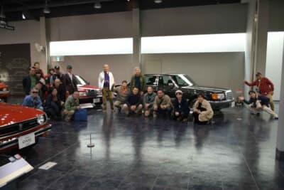 トヨタ博物館内では、残念ながら124モデルの展示はなかったが、同時期にラインナップされていた560SELと190Eの前で記念撮影