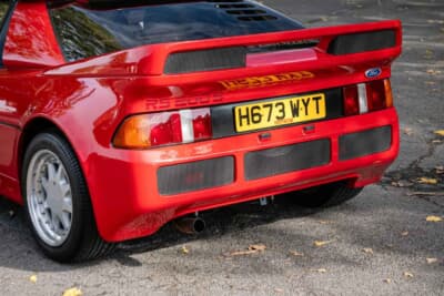 38万2500ポンド(邦貨換算約7726万円)で落札したフォード「RS200S」(C)iconicauctioneers