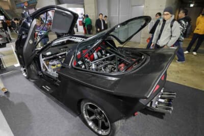 トヨタ セラ：ボディカウルは3Dプリンターで製作したパネルをリベット固定している。リヤハッチのセラの名残がある