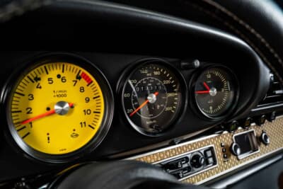 107万3750ドル（邦貨換算約1億6643万円）で落札されたポルシェ「911 リイマジンド バイ シンガー」（C）Courtesy of RM Sotheby's