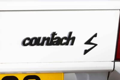 54万6250ポンド（邦貨換算約約1億1500万円）で落札されたランボルギーニ「カウンタックLP400S」（C）Bonhams