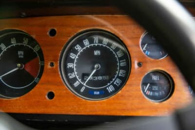 価格非公開で落札されたフォード「エスコート Mk Iメキシコ」（C）iconicauctioneers