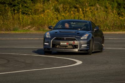 GT-R NISMO CRS