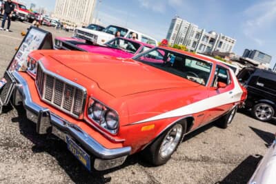 フォード グラントリノ：このクルマは、2004年に映画化された『刑事スタスキー＆ハッチ』で実際に使用されたもの