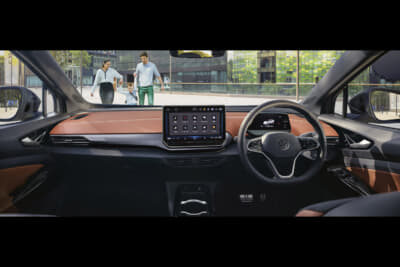 フォルクスワーゲンID.4:扱いやすく進化した直感的に操作できるドライブモードセレクターや大画面ディスプレイ