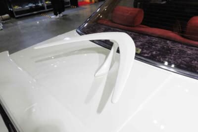 トヨタ GX71 マークII：昭和のクルマ好きオヤジが食い入るように見ていたのが、トランクにマウントされたブーメランアンテナだった