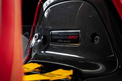 253万6250ドル(邦貨換算約3億9210万円)で落札されたフェラーリ「モンツァSP2」(C)Courtesy of RM Sotheby's