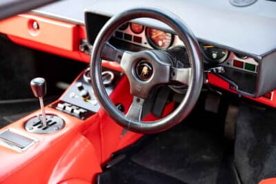 54万6250ポンド（邦貨換算約約1億1500万円）で落札されたランボルギーニ「カウンタックLP400S」（C）Bonhams