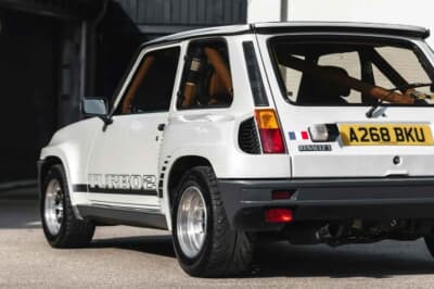 8万8875英ポンド（邦貨換算約1850万円）で現在も販売中のルノー「5ターボ2」（C）iconicauctioneers