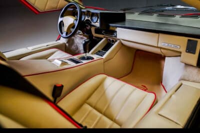 57万8750ドル(邦貨換算約8947万円)で落札されたランボルギーニ「カウンタック25thアニバーサリー」(C)Courtesy of RM Sotheby's